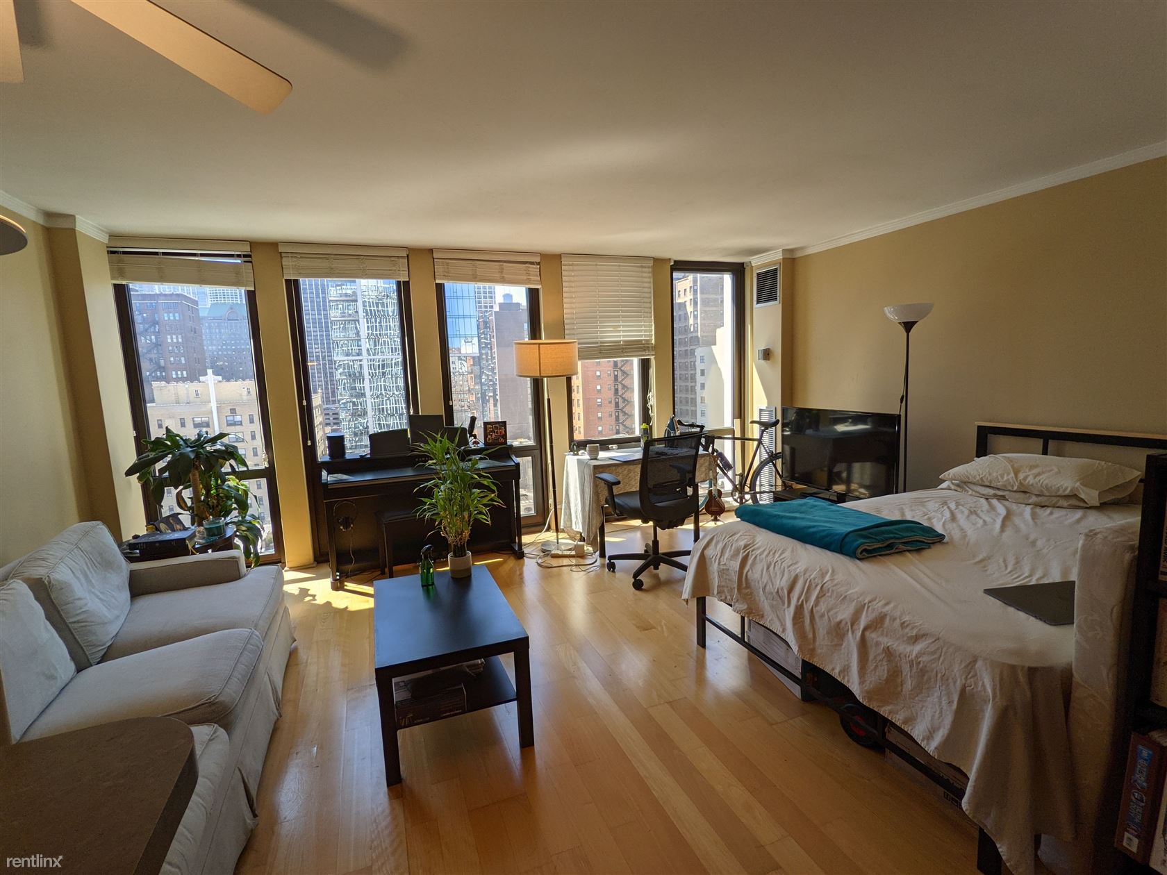 1 E Scott St APT 1306