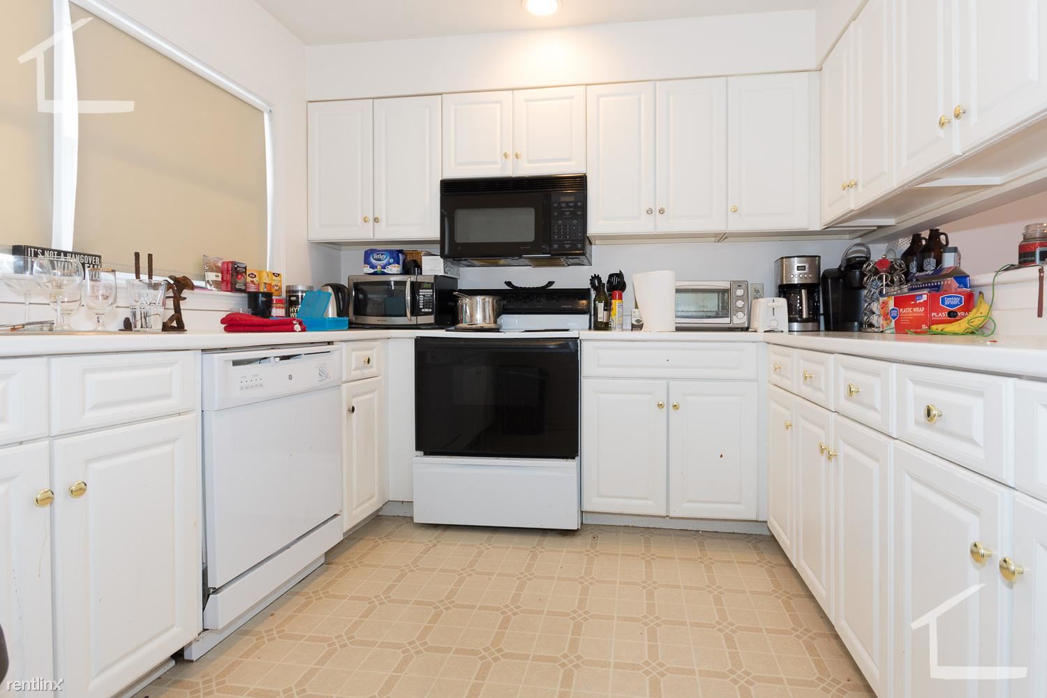 8 Glencoe St Apt 2D